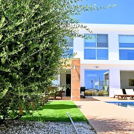 Modena Villa
